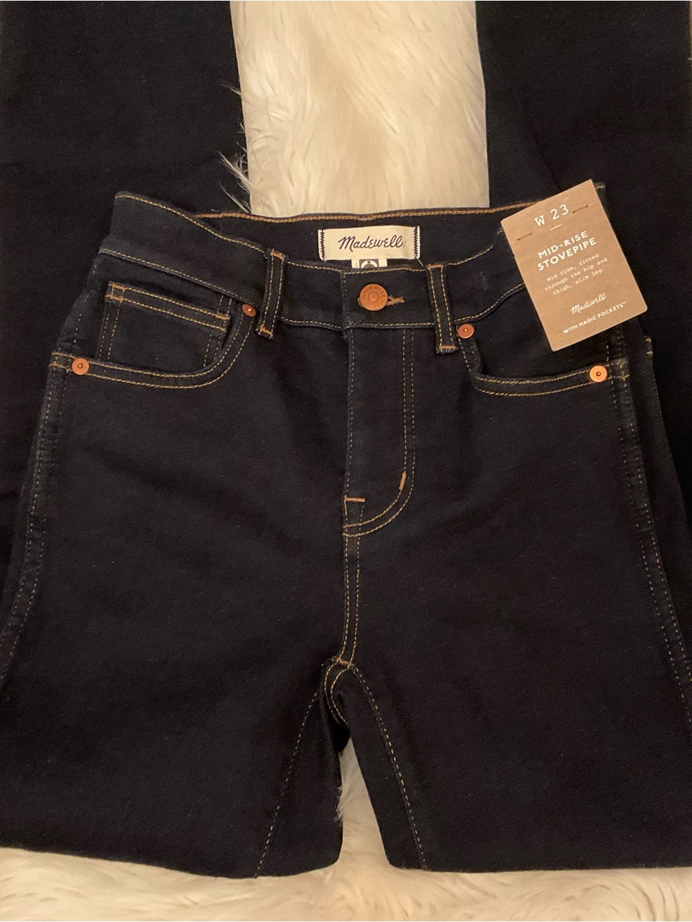 Madewell Mid-Rise Stovepipe Jeans - NWT - Size 23 - Picture 5 of 12